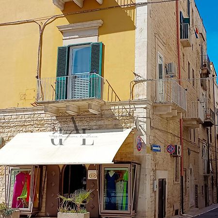 De Lucia Affittacamere - Elegante Appartamento Storico Nel Cuore Della Citta Terlizzi Exteriér fotografie